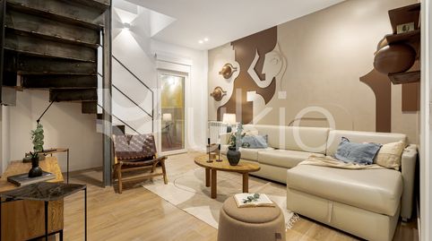 Apartamento de 2 habitaciones con patio en Trafalgar