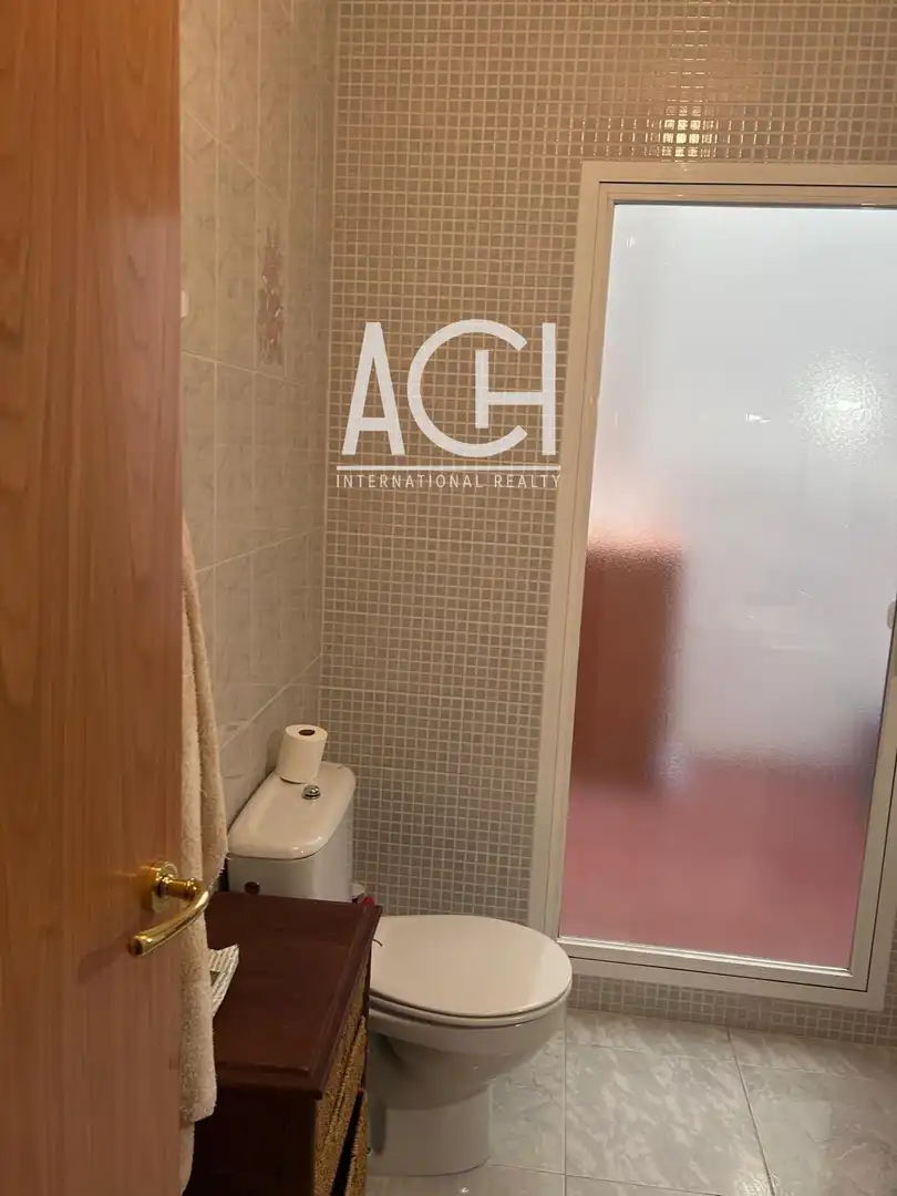 Badezimmer von Haus oder Chalet zum Verkauf in Calanda mit Terrasse, Abstellraum und Möbliert