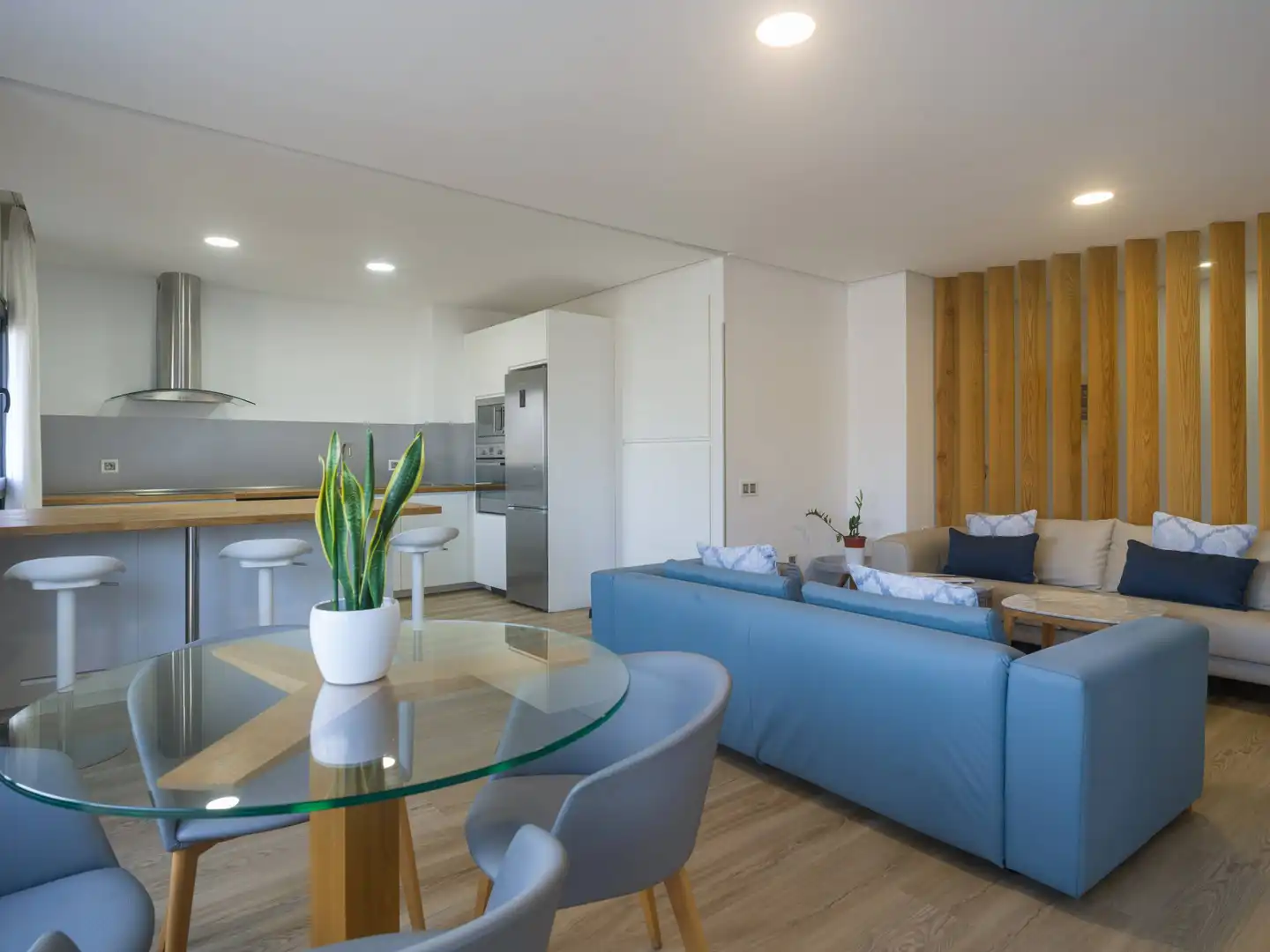 Sala d'estar de Pis en venda en Las Palmas de Gran Canaria amb Aire condicionat