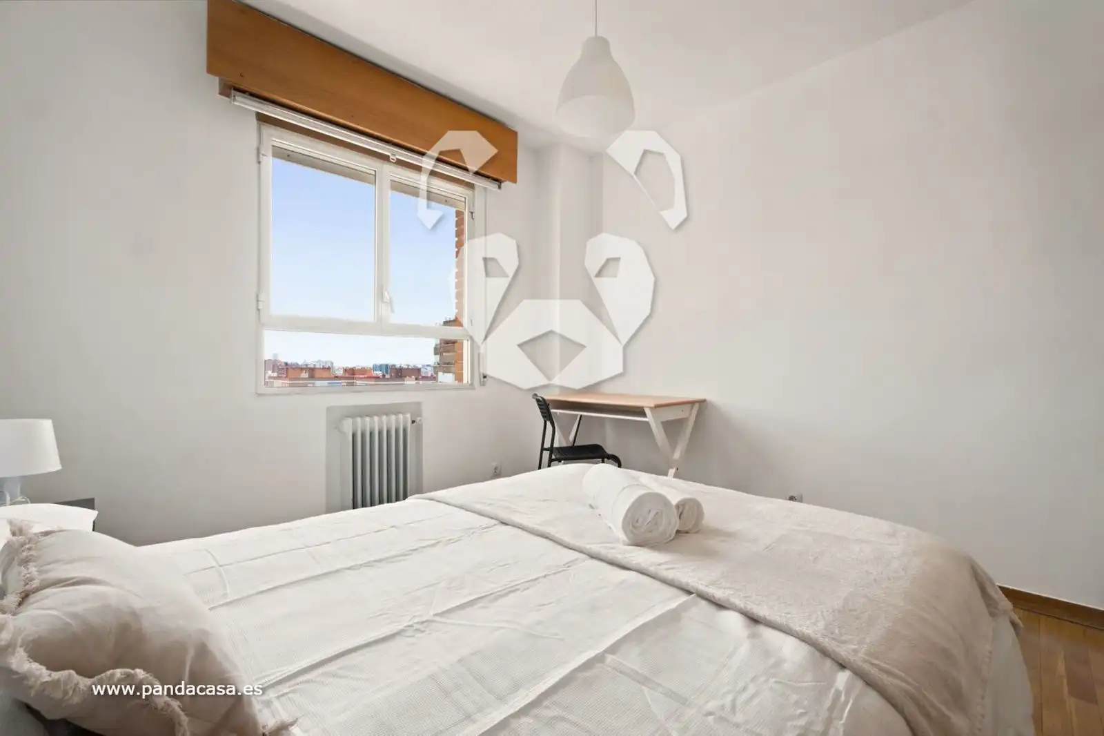 Schlafzimmer von Wohnung zur Miete in Madrid mit Heizung und Möbliert