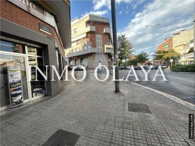 Local comercial en Venta en La Roureda