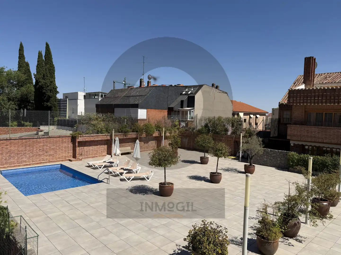 Piscina de Pis de lloguer en Madrid amb Aire condicionat, Calefacció i Parquet