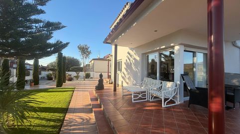 Villa con piscina y doble garaje en Roses, Bild 2