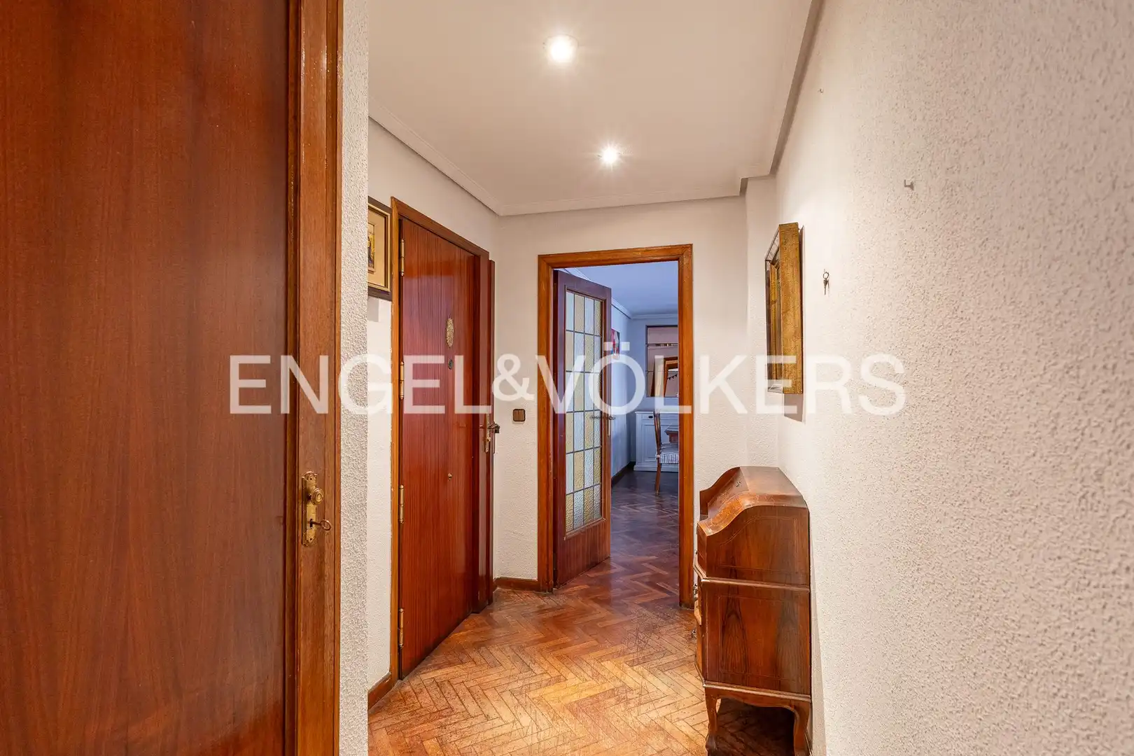 Wohnung zum Verkauf in Madrid mit Heizung und Parkett