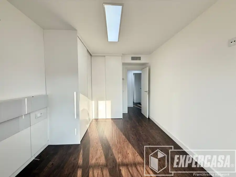 Houses for sale in Domeño  with Air Conditioner and Terrace