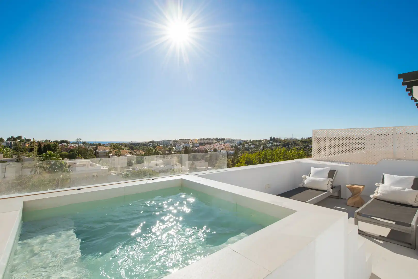 Ático con piscina en venta en Marbella Centro