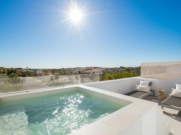 Attique avec piscine à vendre à Marbella Centro