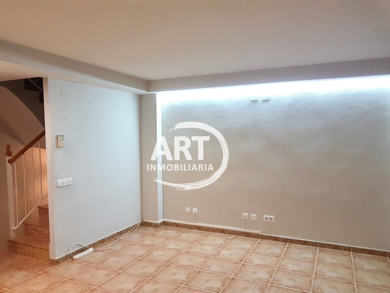 Casa adosada de lloguer en San Antonio de Benagéber amb Aire condicionat, Calefacció i Traster