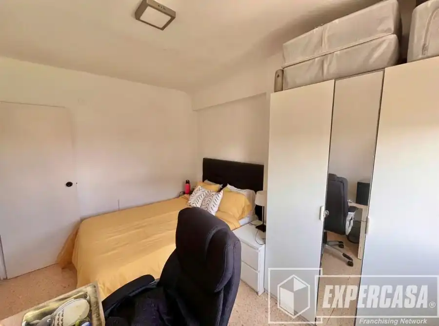 Habitación de Piso en venta en Valencia con Calefacción