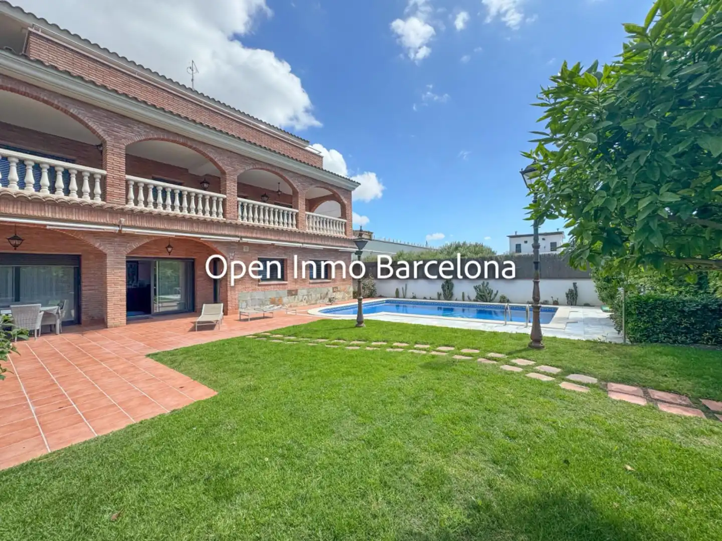 Garden of Houses for sale in Castelldefels  with Air Conditioner, Heating and Private garden