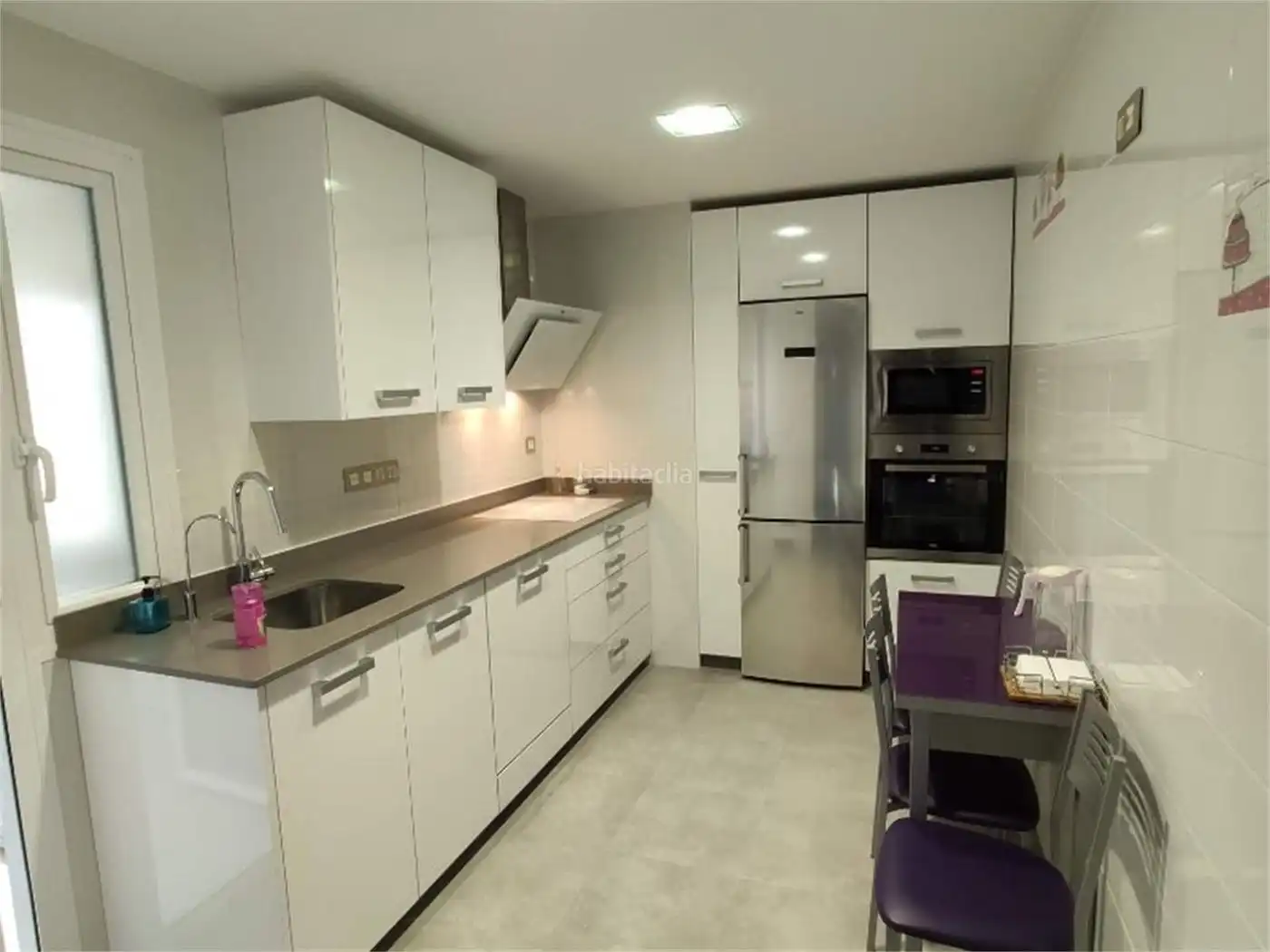 Piso con ascensor en venta en Calle Jerónimo Santa Fe 18, imagen 5