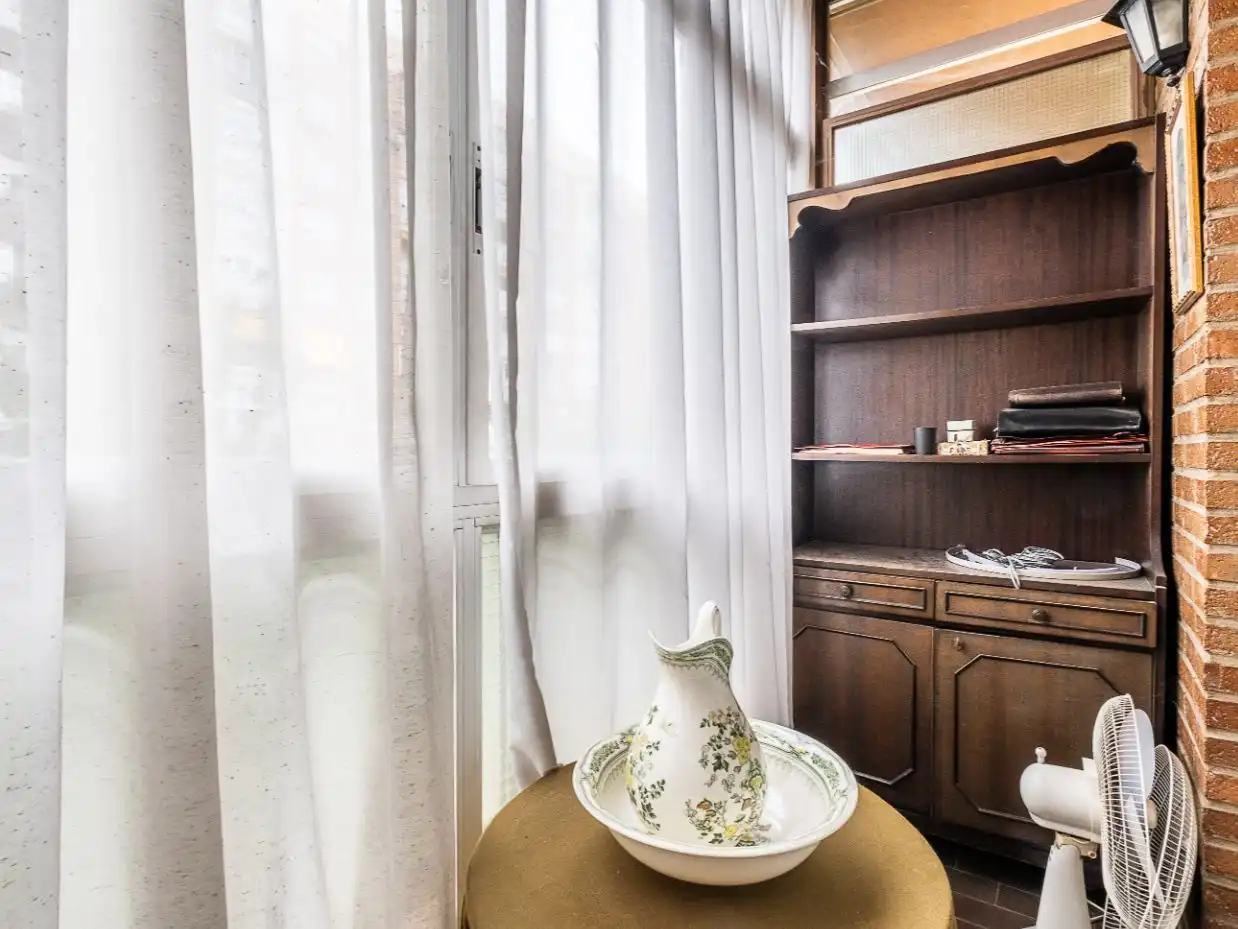 Habitación de Piso en venta en  Madrid Capital con Terraza y Balcón