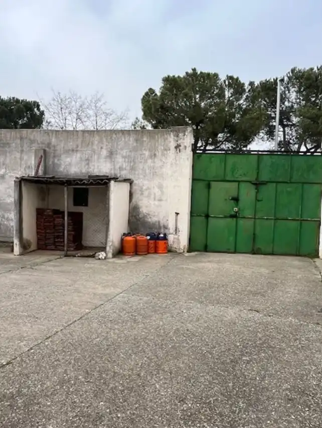Vista exterior de Edificio en venta en Valladolid