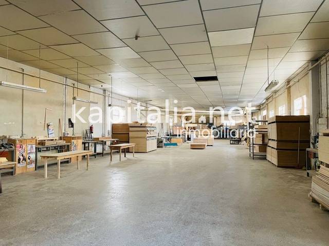 Nave industrial en Venta en Xàtiva