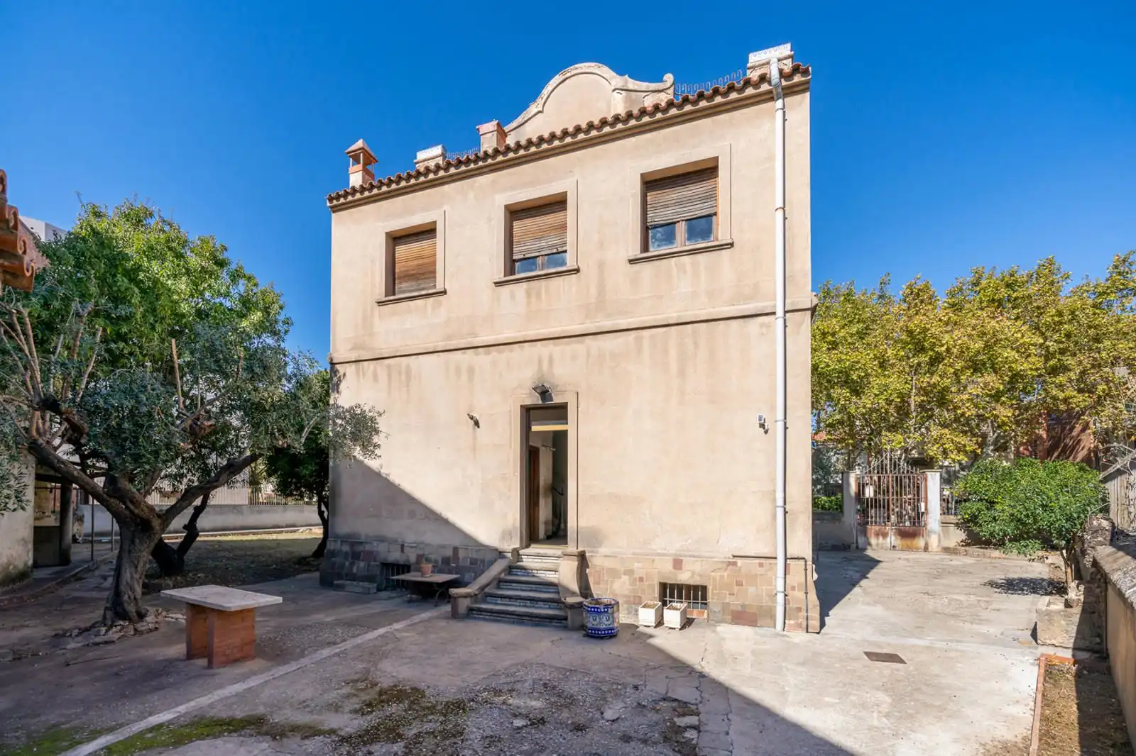 Vista exterior de Casa o chalet en venta en Sant Feliu de Llobregat con Calefacción, Jardín privado y Terraza