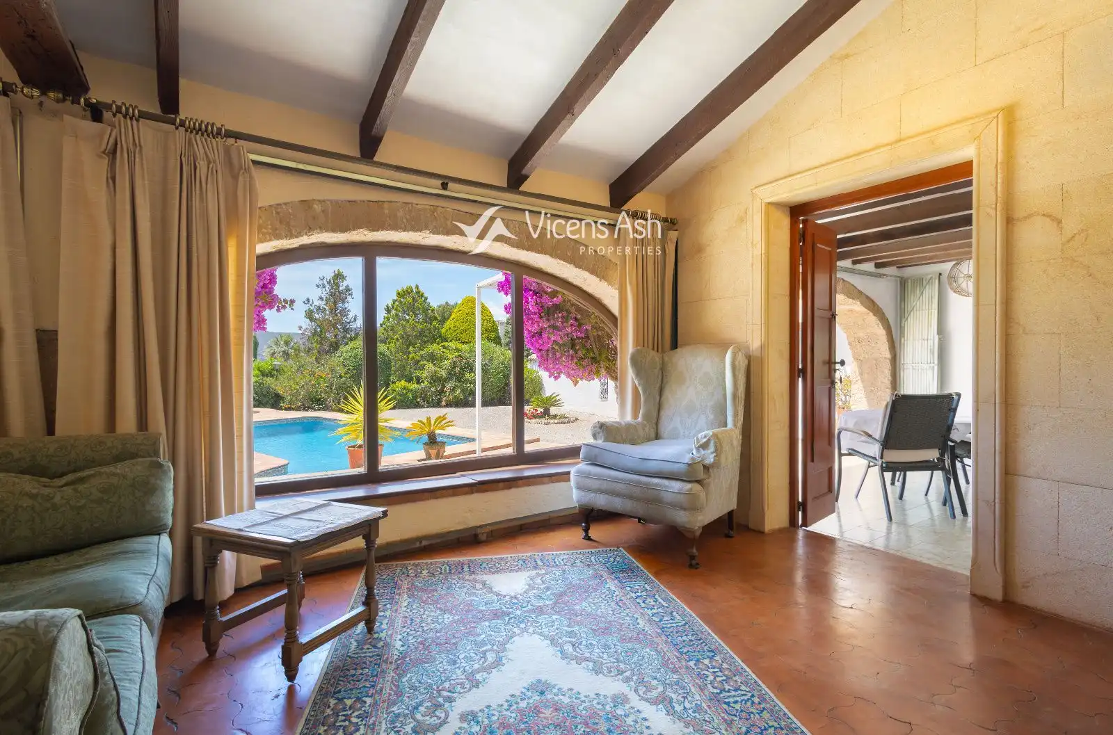 Houses for sale in Jávea / Xàbia  with Storage room, Swimming Pool and Furnished