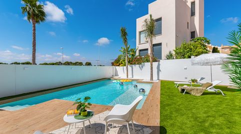 Descubre la vida exclusiva en Ciudad QuesadaEn el sereno entorno de Ciudad Quesada, estas casas independientes ofrecen una armonio, imatge 5