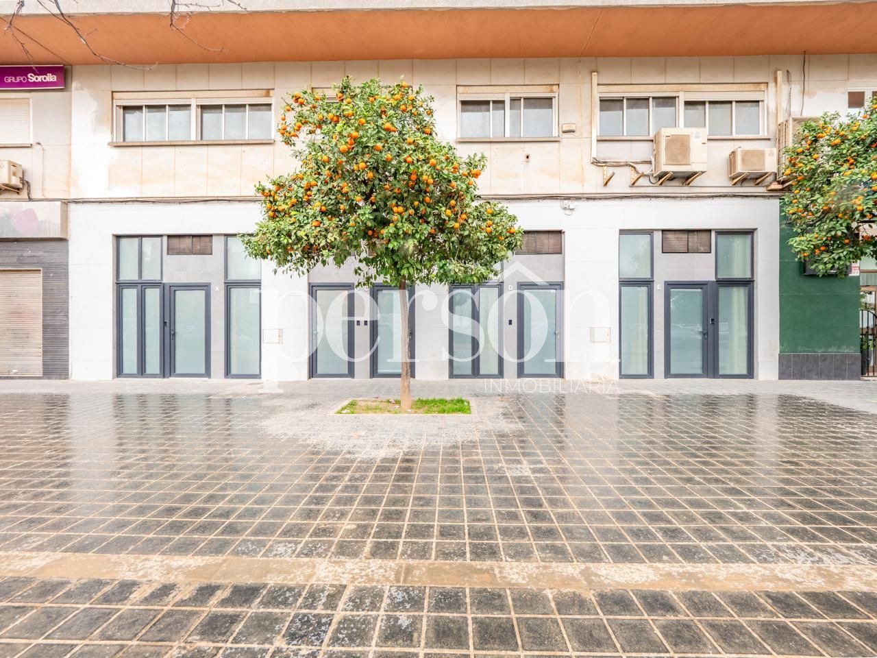 Exterior view of Apartment for sale in  Valencia Capital  with Air Conditioner, Heating and Furnished