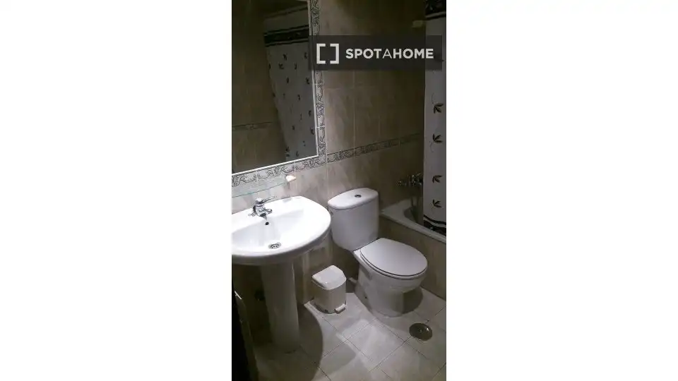 Habitación en Renfe - Bulevar 1ª y 2ª Fase