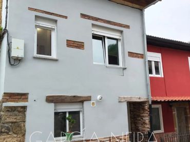 Terraced house with balcony for sale in Carretera de Muriellos