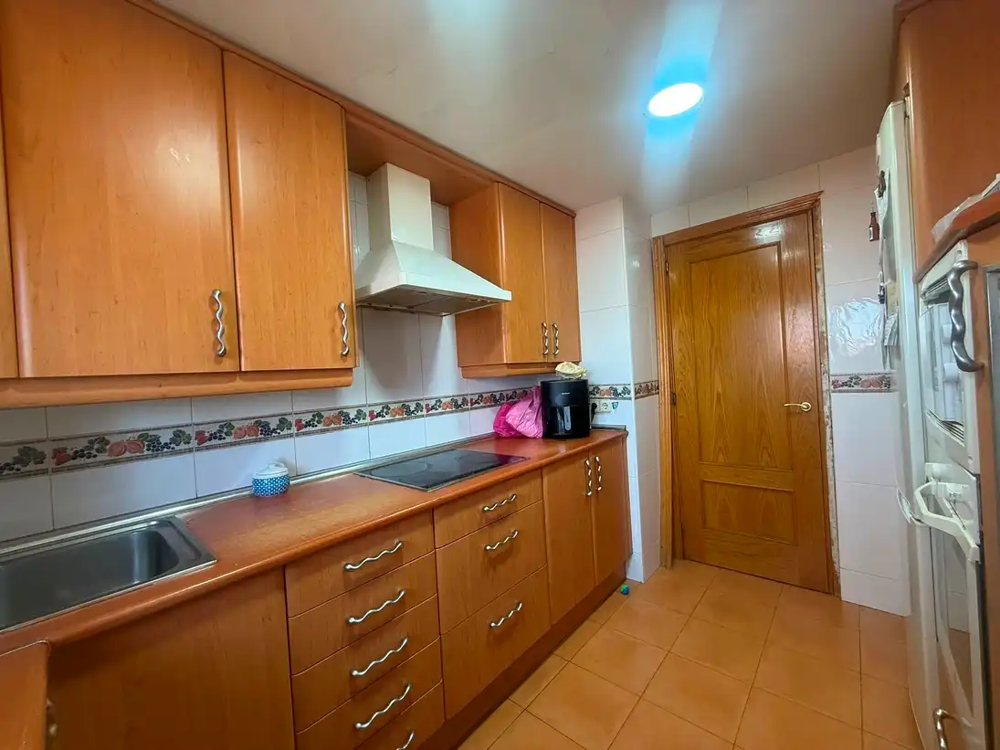 Cocina de Piso en venta en Madrid con Calefacción, Terraza y Amueblado