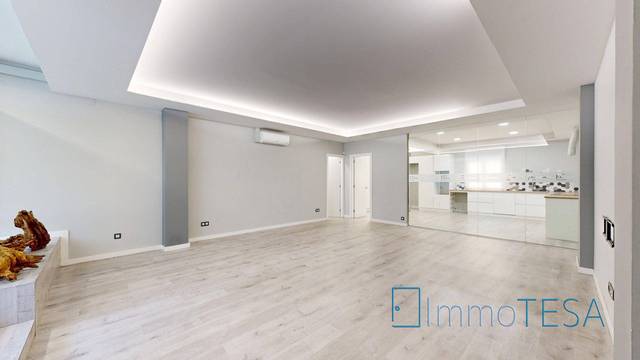 Local comercial en Alquiler en Centre - Eixample – Can Llobet