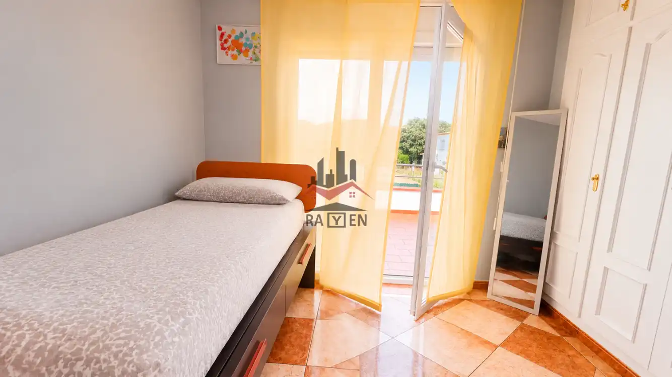 Casa adosada en venda a Avinyonet de Puigventós