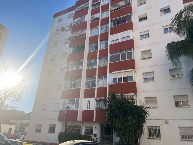 Piso en Venta en CL ISABEL II  Es: Pl: Pt:A BQ  B-  MARBELLA (MÁLAG en Plaza de Toros