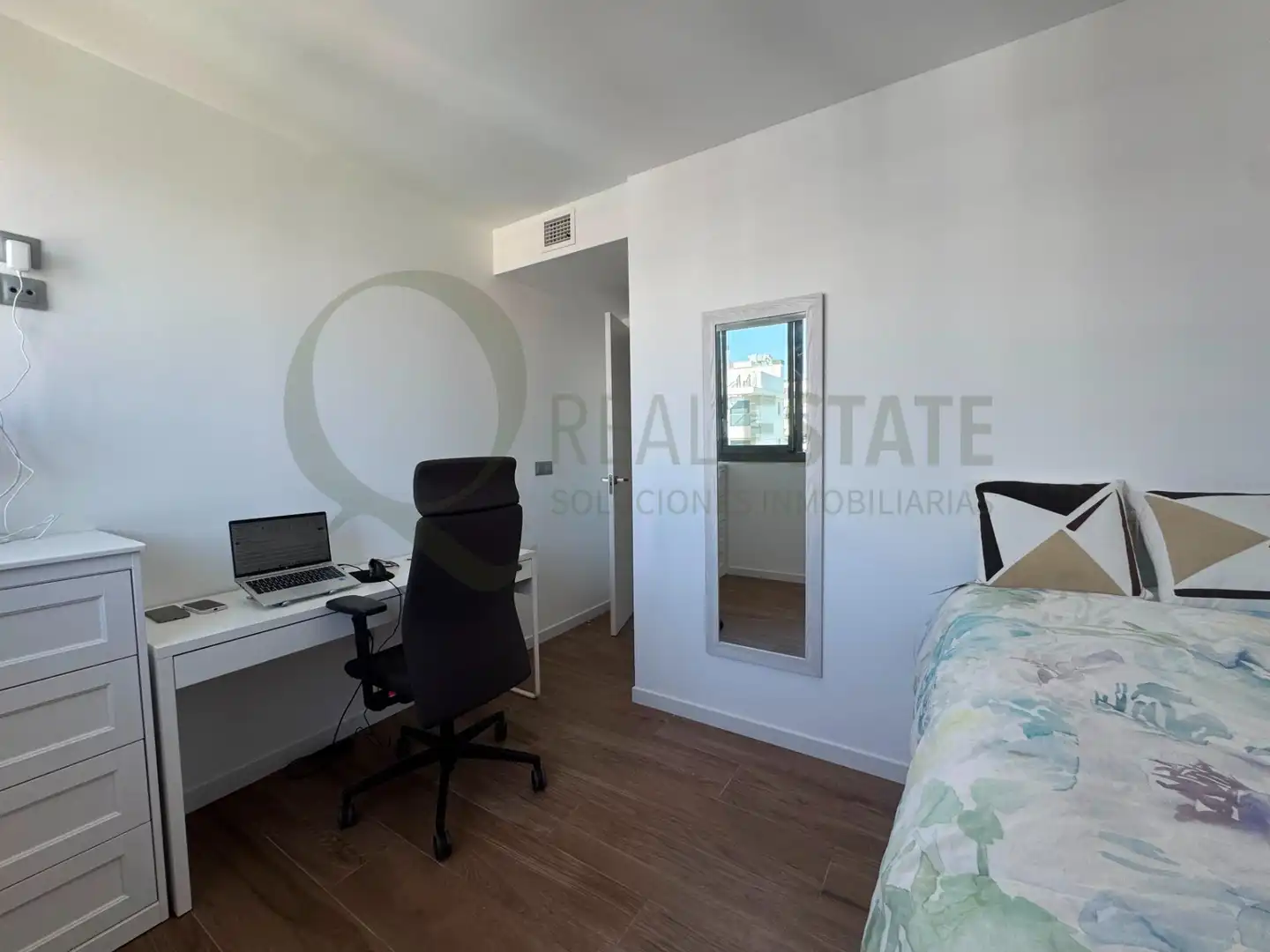 Àtic de lloguer en Alicante / Alacant amb Aire condicionat, Jardí privat i Terrassa