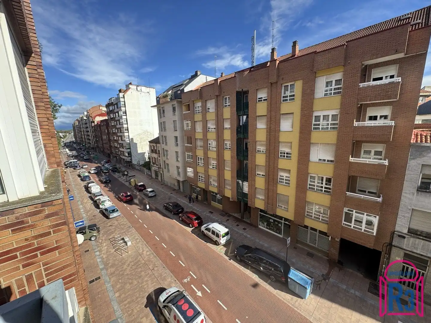 Vista exterior de Piso en venta en Las Eras de Renueva