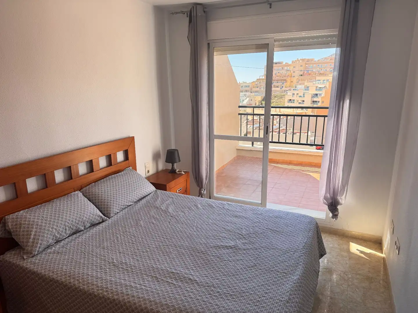 Habitación de Apartamento en venta en Roquetas de Mar con Aire acondicionado, Terraza y Amueblado