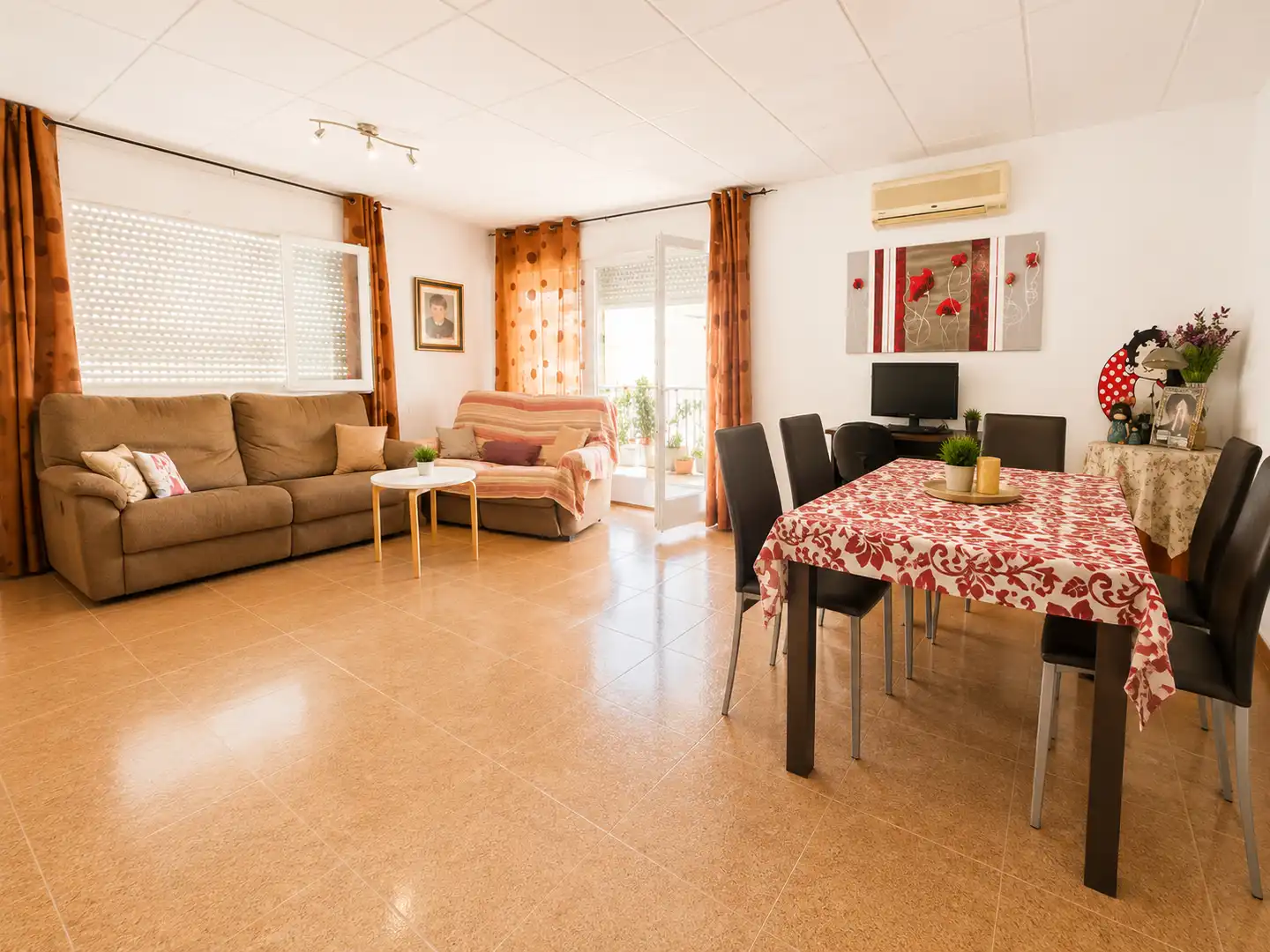 Sala d'estar de Pis en venda en Salou amb Aire condicionat, Terrassa i Traster