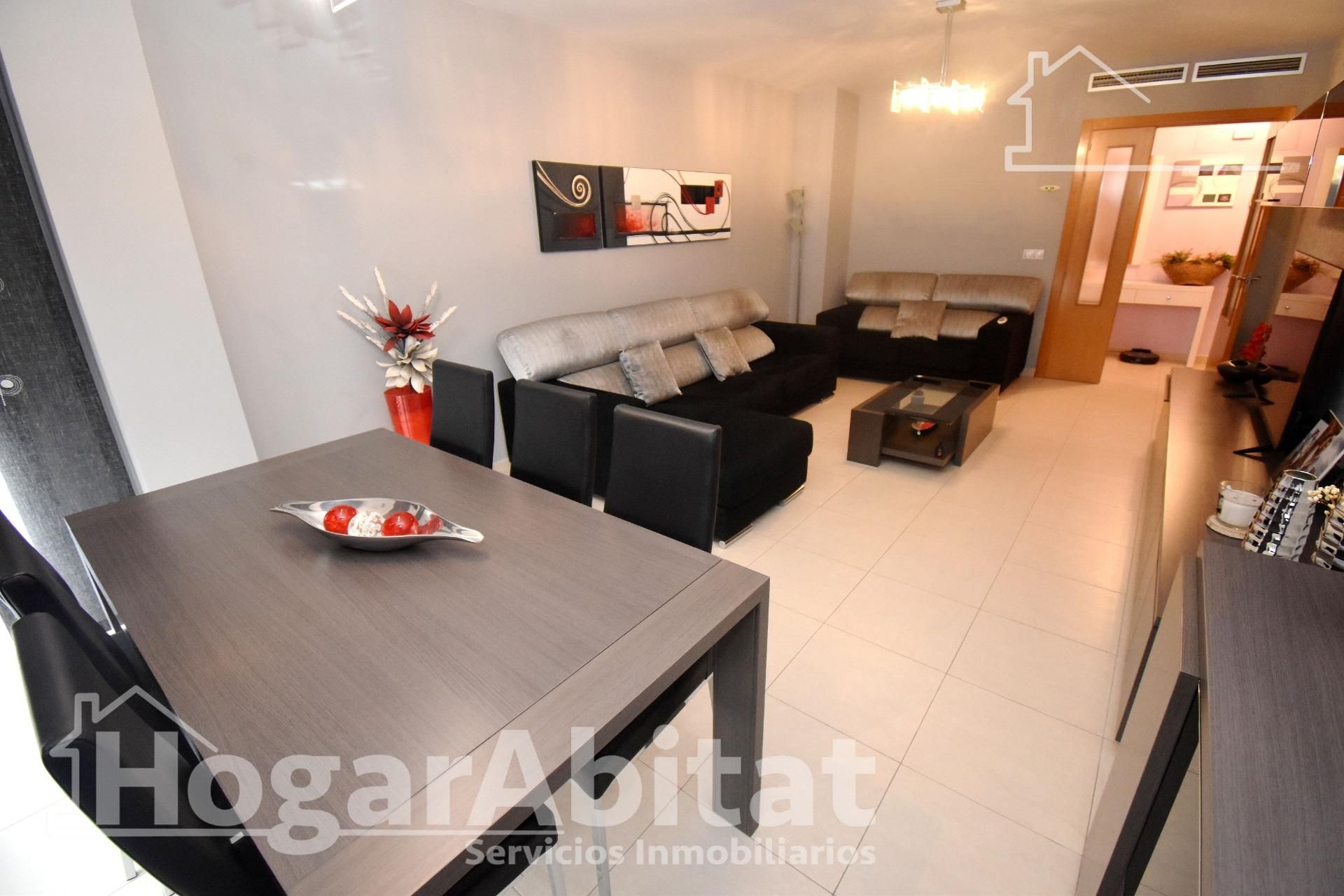 Piso en venta en El Pilar