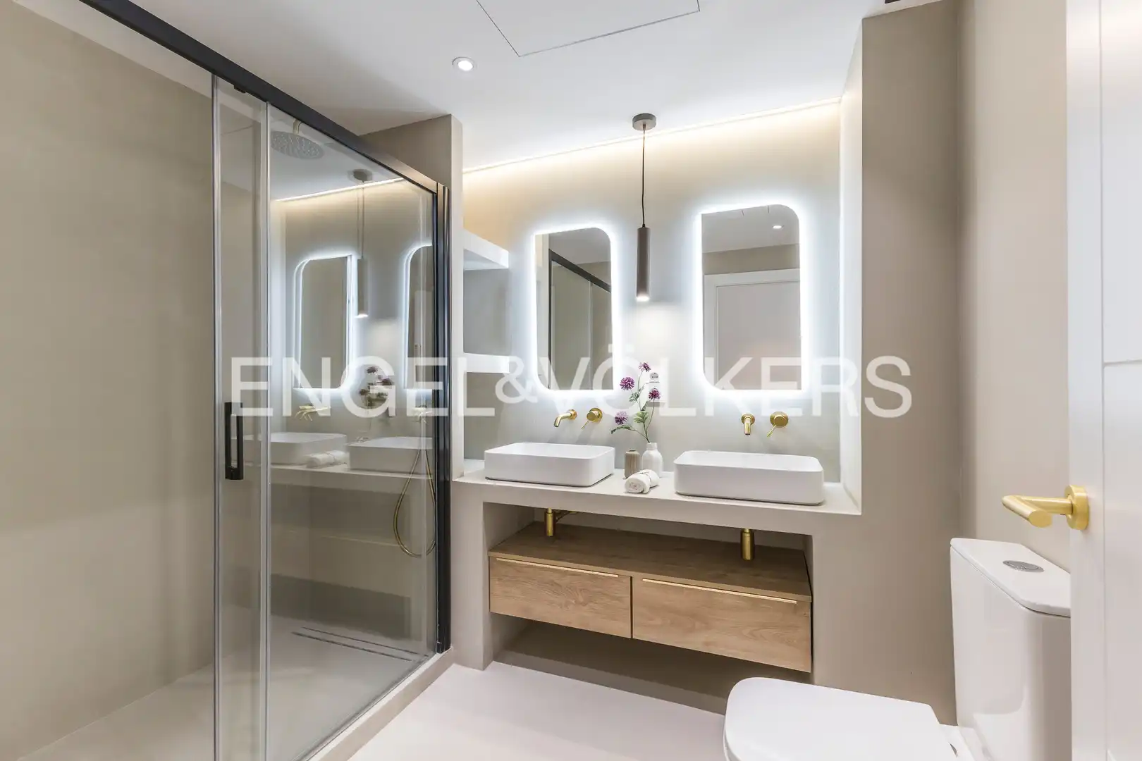 Baño de Piso en venta en Madrid con Aire acondicionado, Calefacción y Parquet