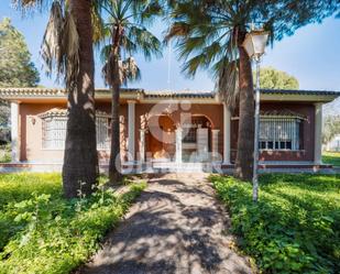 Exterior view of House or chalet for sale in Chiclana de la Frontera  with Air Conditioner, Heating and Private garden