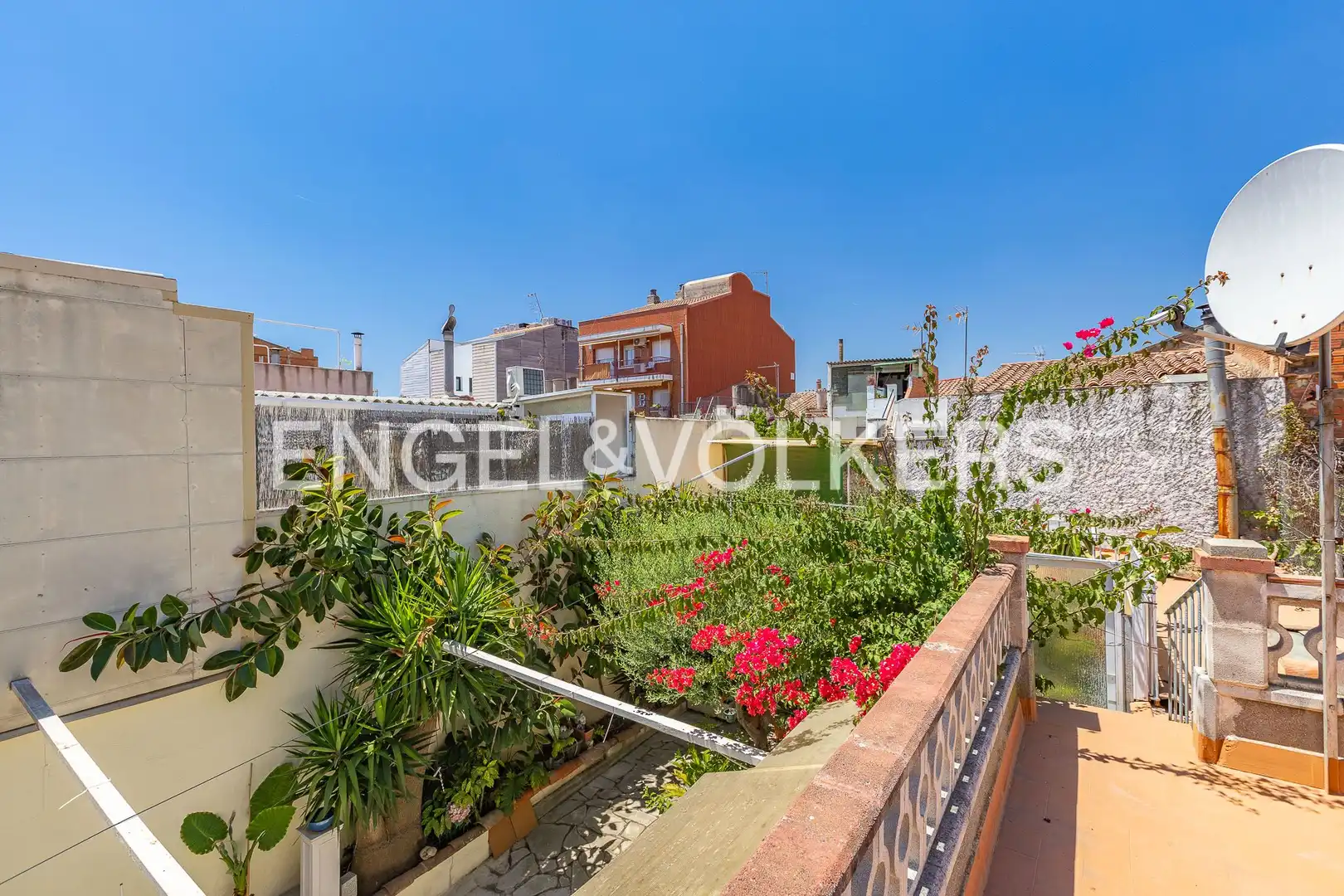 Terraza de Casa adosada en venta en Terrassa con Calefacción, Jardín privado y Terraza