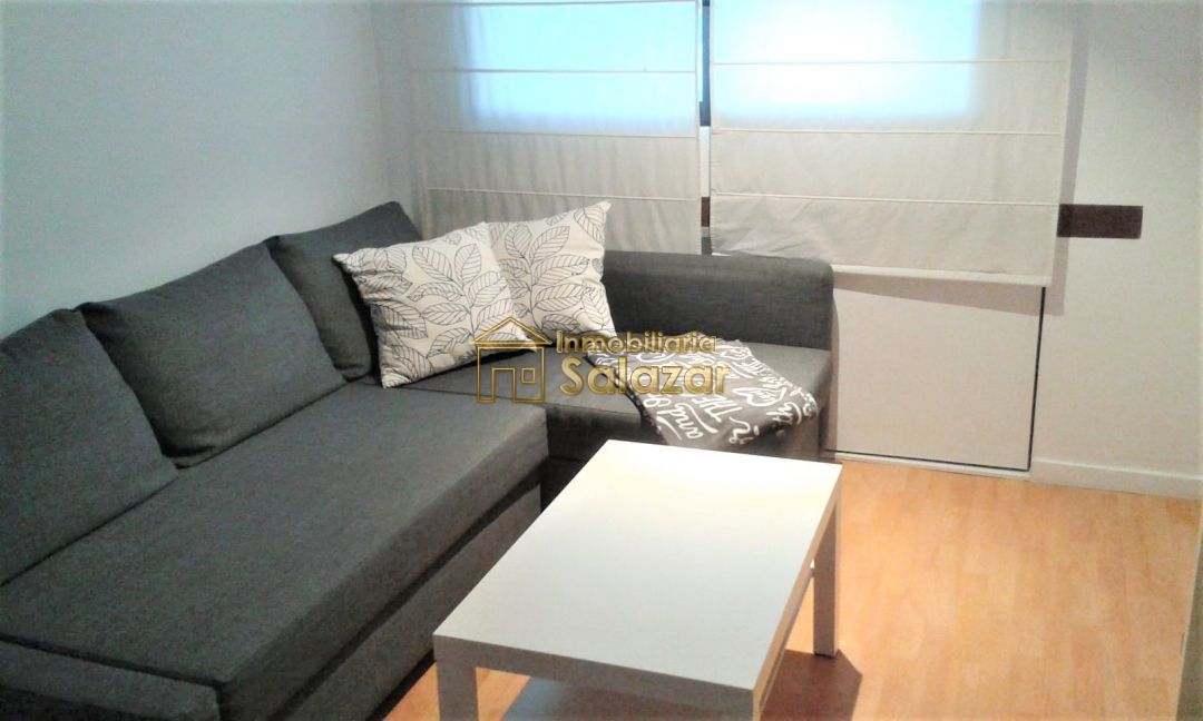 Living room of Attic to rent in Bilbao   with Heating