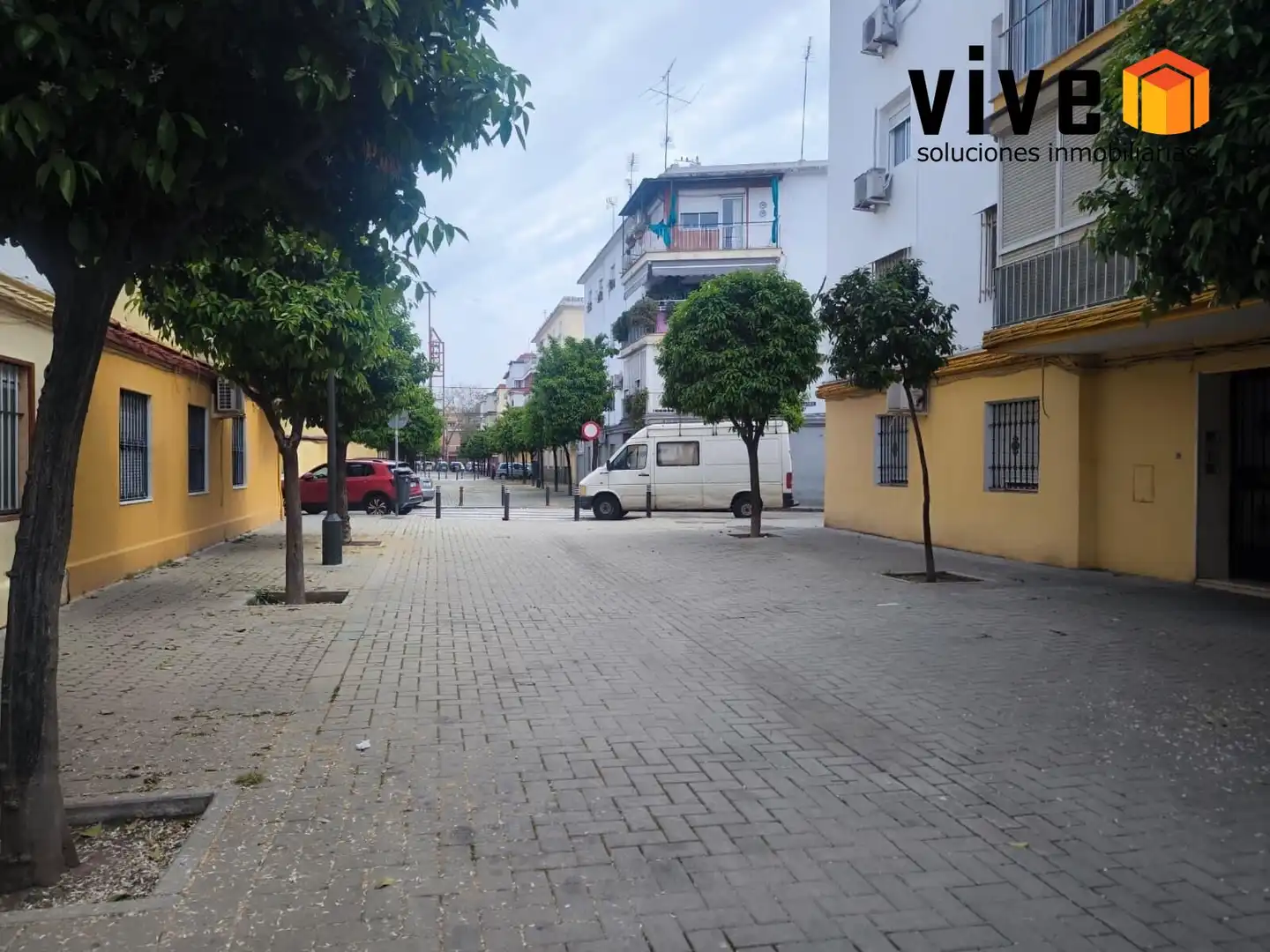 Exterior view of Flat for sale in Sevilla  with Air Conditioner
