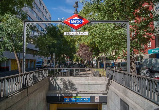Exterior view of Flat for sale in  Madrid Capital  with Air Conditioner, Heating and Terrace