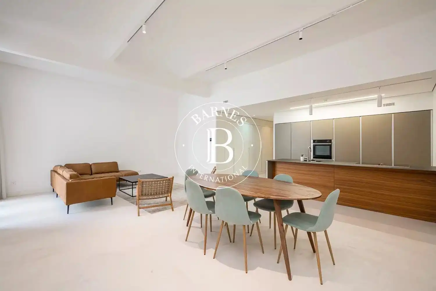Living room of Flat for rent in Madrid  with Air Conditioner, Heating and Storage room