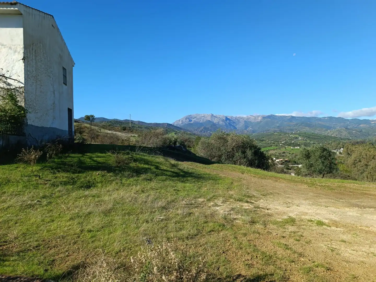 Houses for sale in Guaro  with Terrace, Storage room and Furnished