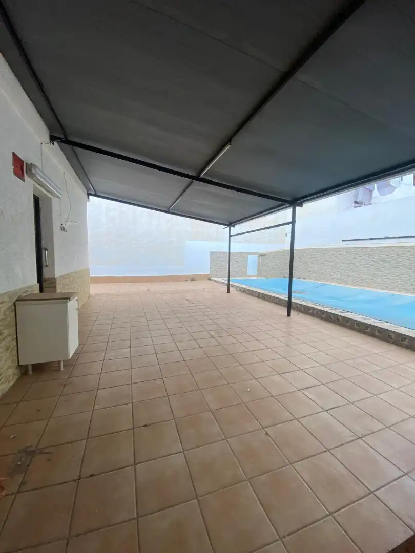 Piscina de Casa o chalet en venta en Torrevieja con Amueblado