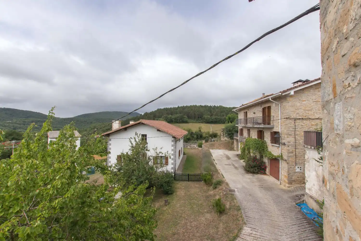 Vista exterior de Casa o chalet en venta en Atetz con Calefacción, Terraza y Amueblado