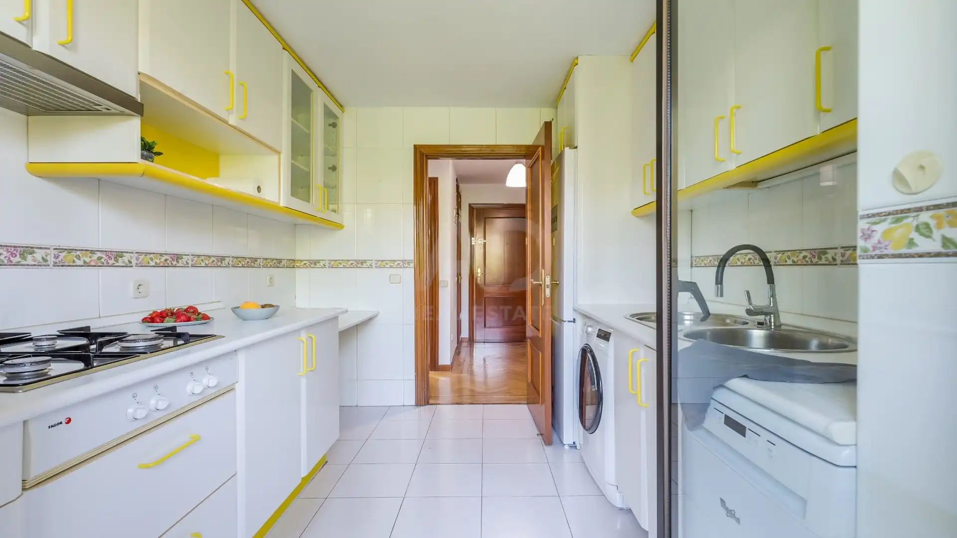 Cocina de Piso de alquiler en Madrid