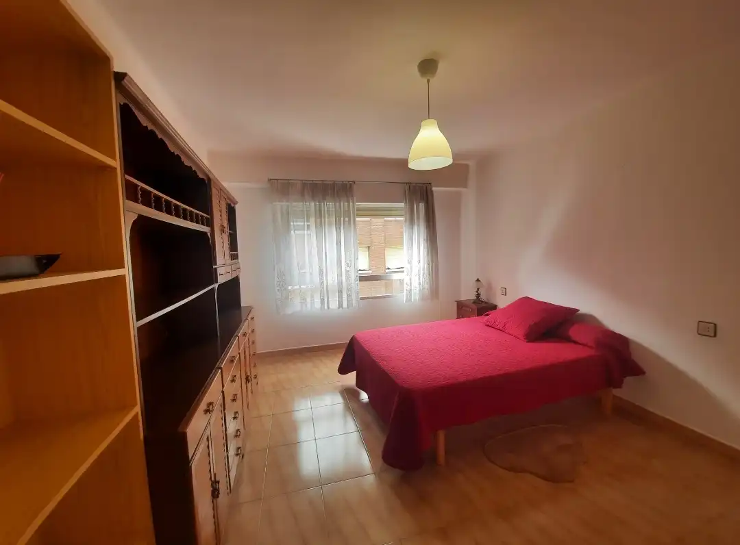 Schlafzimmer von Wohnung zur untervermieten in Ponferrada mit Heizung, Möbliert und Ofen
