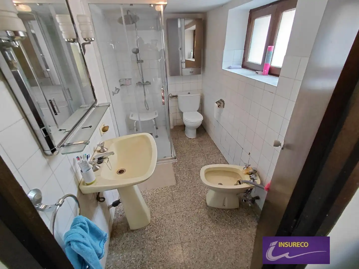 Baño de Casa o chalet en venta en Santa Colomba de Curueño con Terraza, Trastero y Amueblado