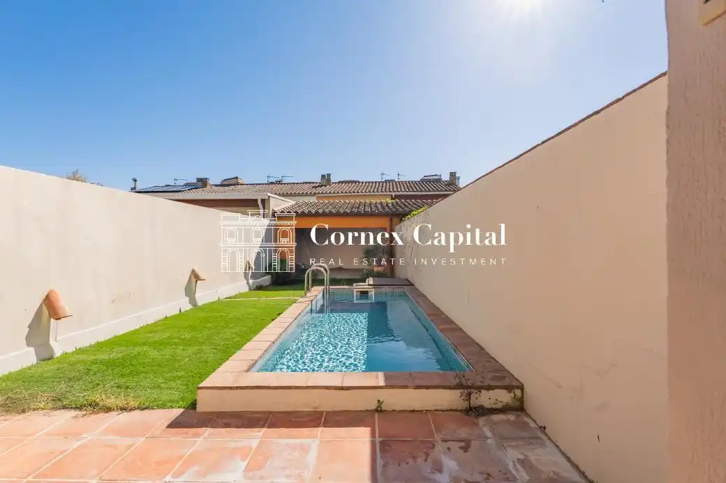 Vista exterior de Casa o xalet en venda en Palafrugell amb Calefacció, Jardí privat i Terrassa