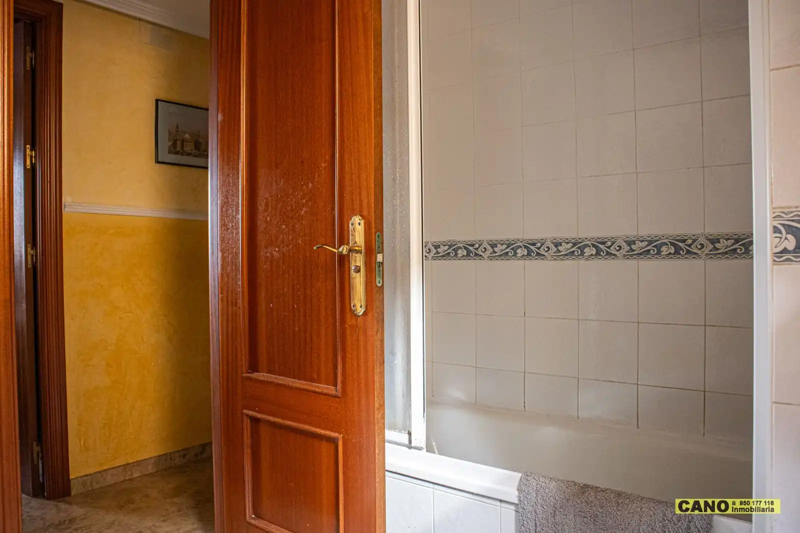 Bathroom of Flat for sale in Roquetas de Mar  with Terrace and Swimming Pool