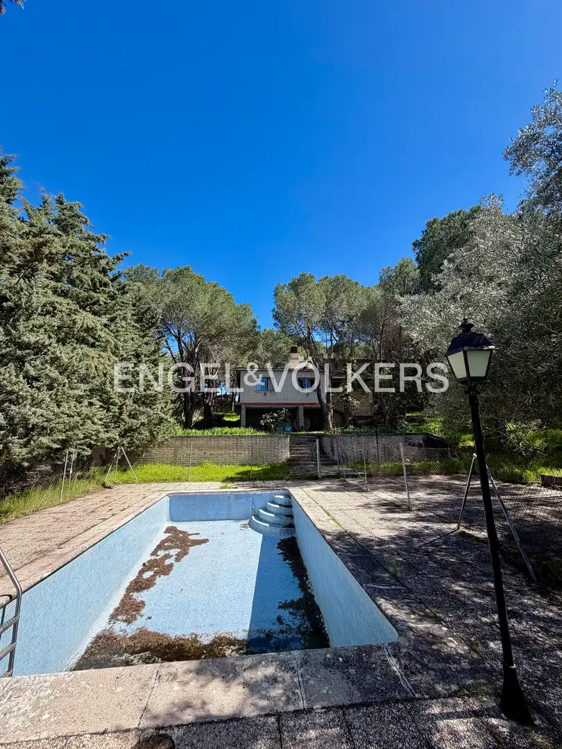 Casa o xalet en venda en Las Rozas de Madrid amb Calefacció, Jardí privat i Piscina