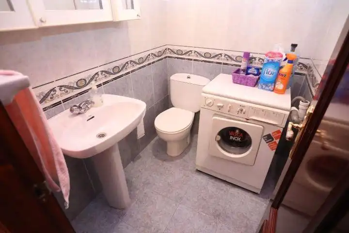 Bathroom of Flat for sale in Laviana  with Heating and Balcony